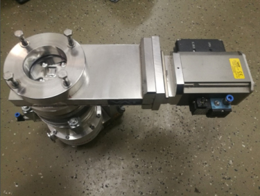 Foto produktu UHV gate valve VAT, series 108, DN 63 with position indicator, with solenoid 24 V DC