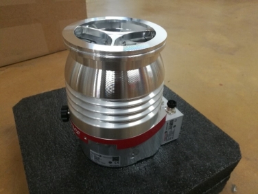 Foto produktu Turbomolecular pump HiPace 300, DN 100 ISO-K, TC 110, 24 V DC